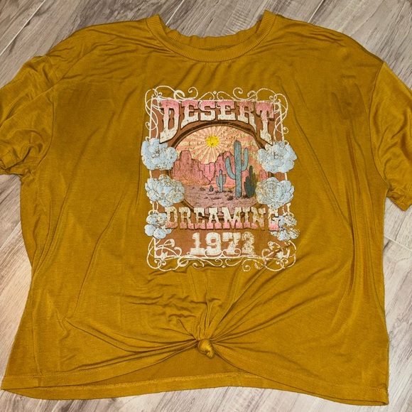 True Craft Tops - Mustard True Craft t-shirt